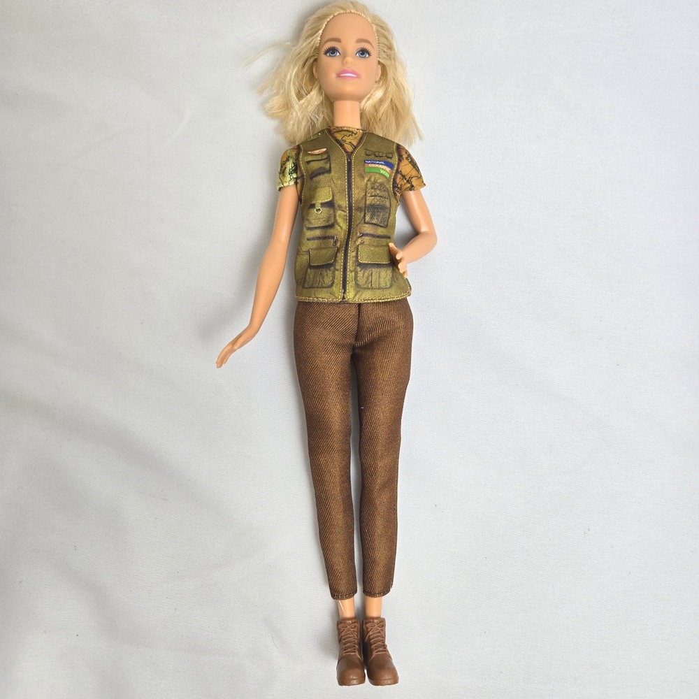 Mattel Barbie Animal Rescuer Doll FCP78 National Geographic Clothing